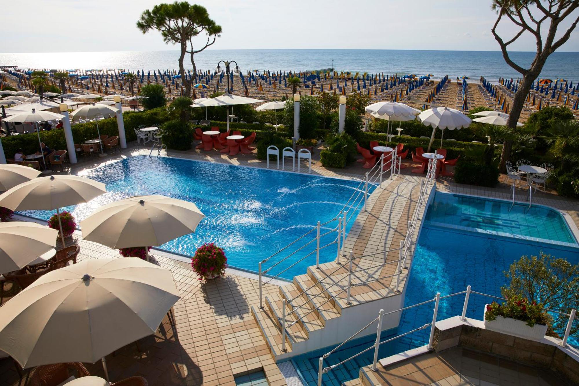 Ruhl Beach Hotel & Suites Лидо-ди-Езоло Экстерьер фото