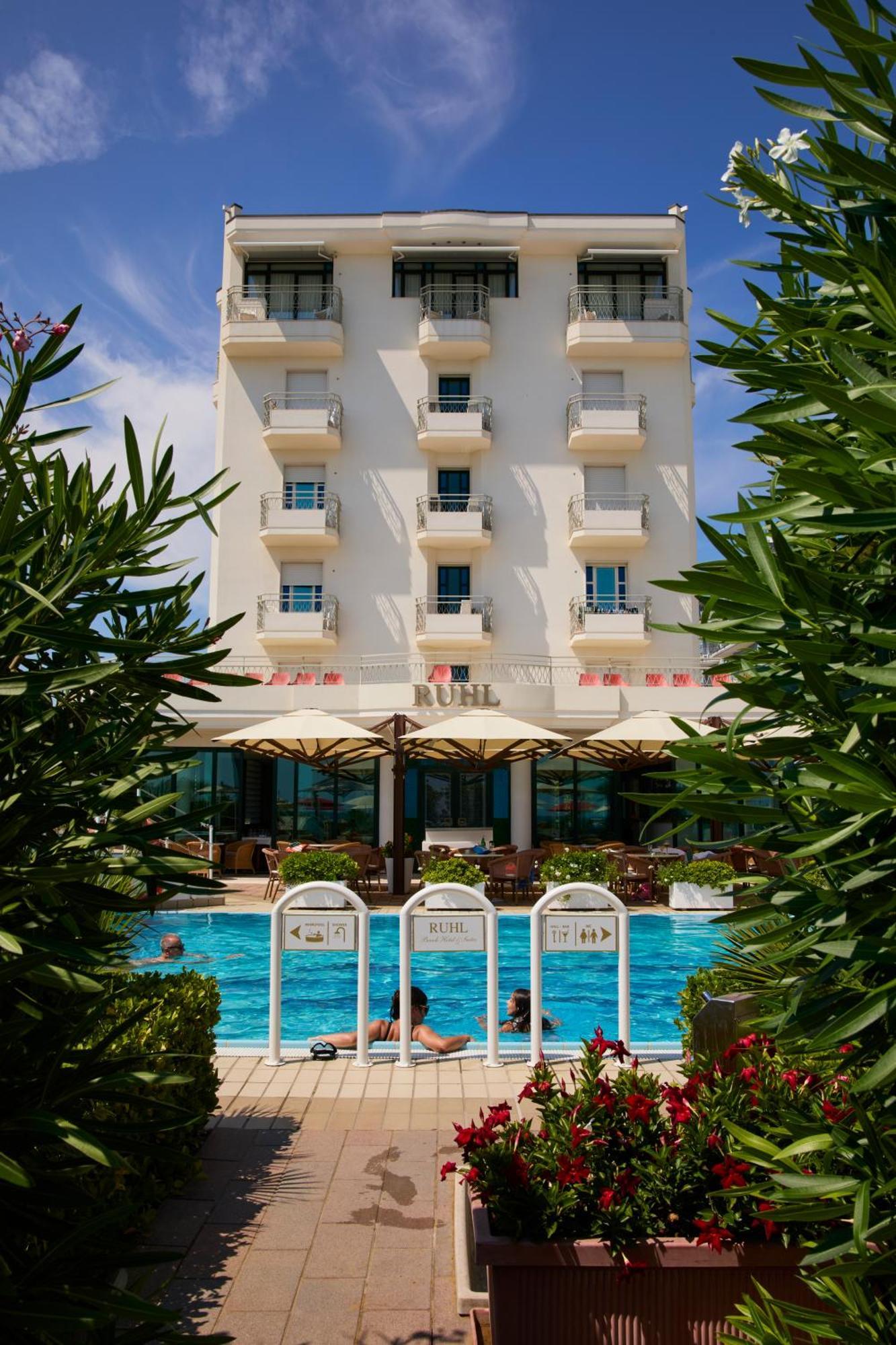 Ruhl Beach Hotel & Suites Лидо-ди-Езоло Экстерьер фото