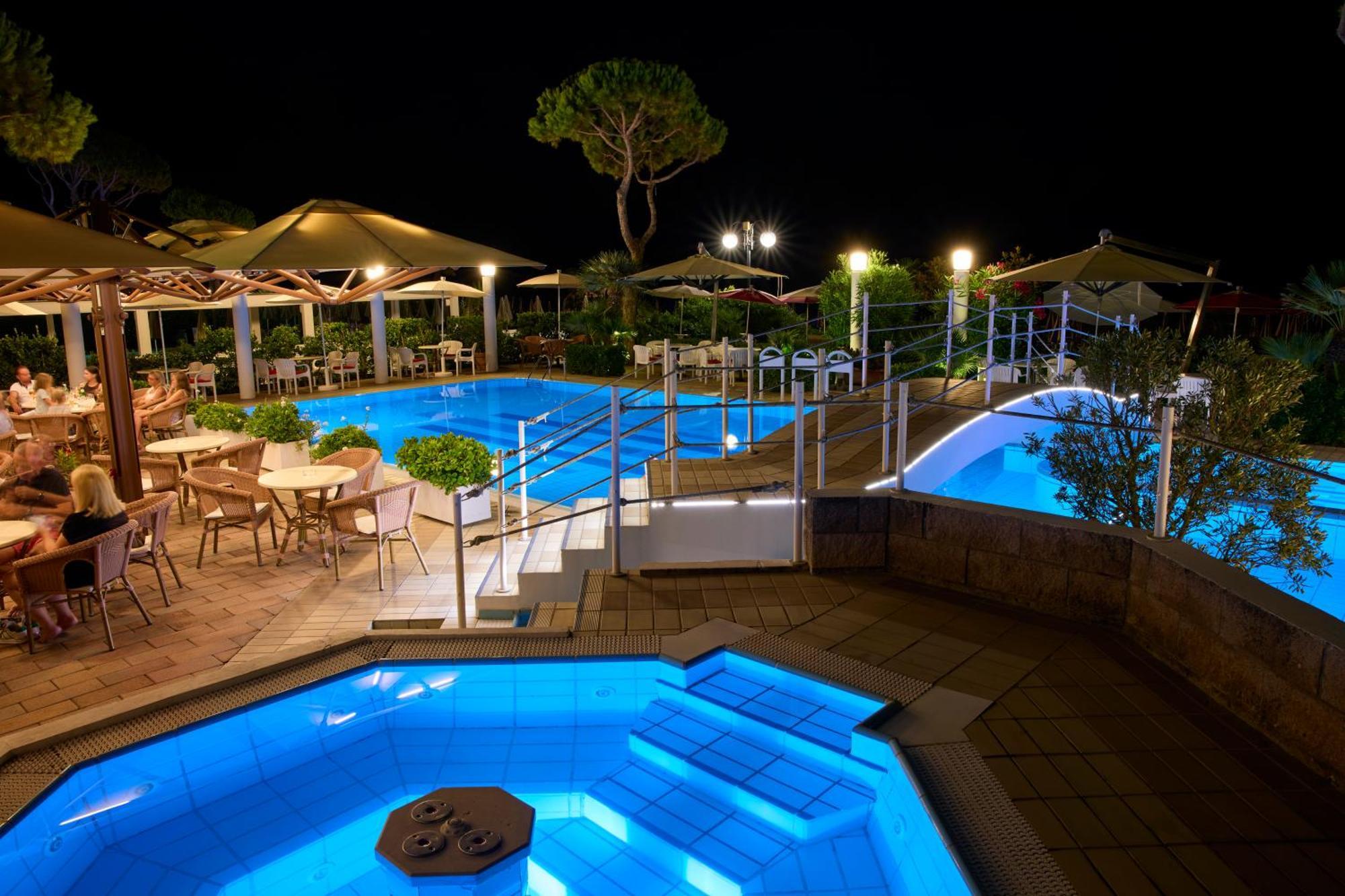 Ruhl Beach Hotel & Suites Лидо-ди-Езоло Экстерьер фото