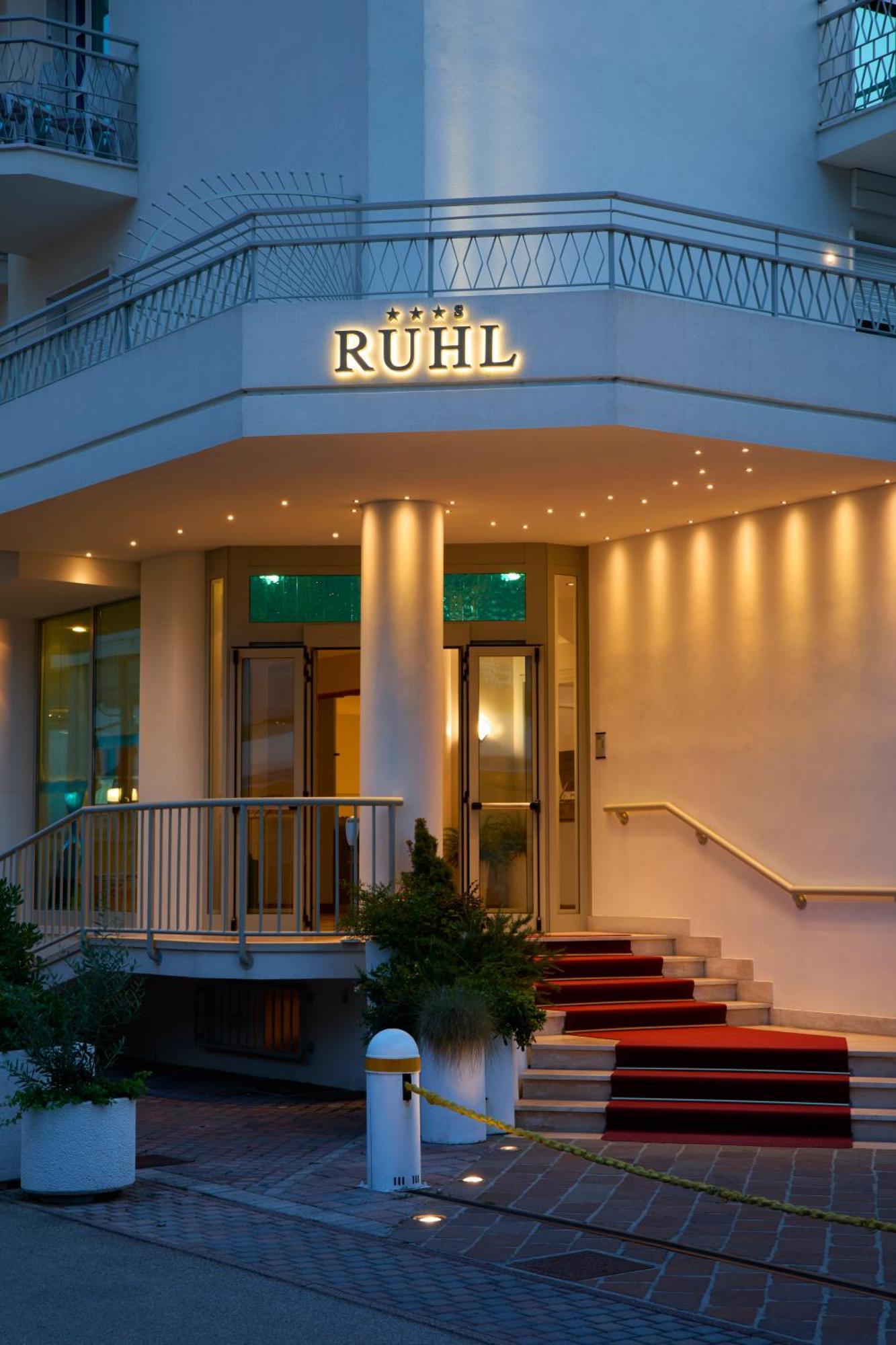 Ruhl Beach Hotel & Suites Лидо-ди-Езоло Экстерьер фото