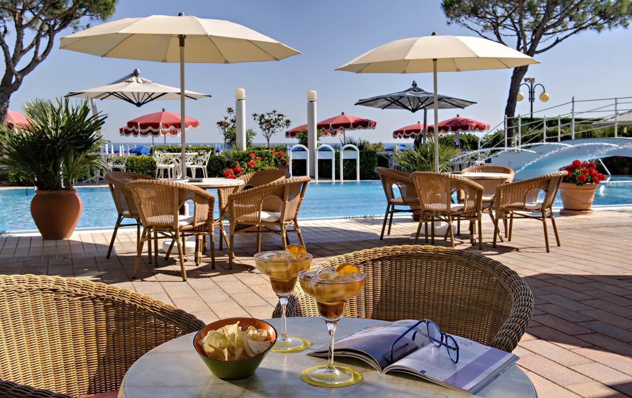 Ruhl Beach Hotel & Suites Лидо-ди-Езоло Экстерьер фото